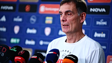 Μπαρτζώκας: «Να αφήσουμε τους μεγαλεπήβολους στόχους και τις δηλώσεις»