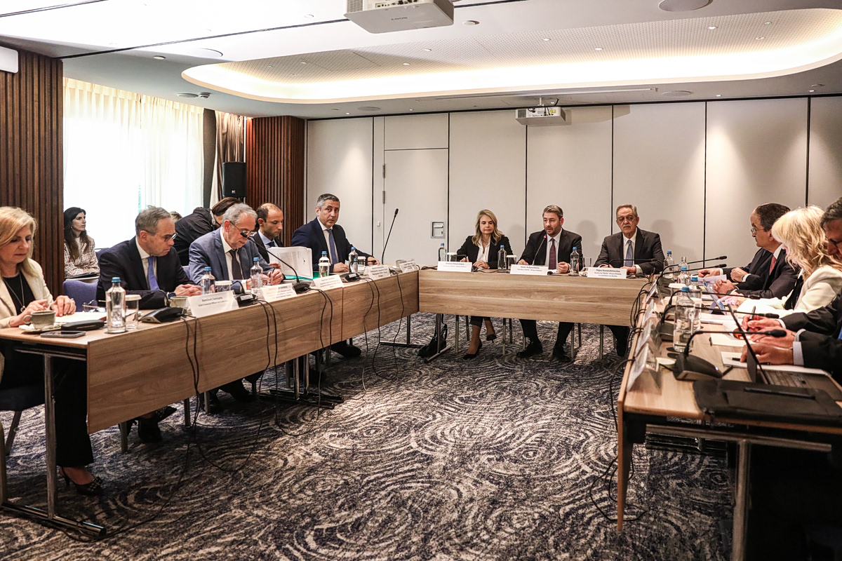 Ανδρουλάκης: Πρέπει να μπουν κανόνες για την εύρυθμη λειτουργία των τραπεζών προς όφελος της κοινωνίας και της οικονομίας