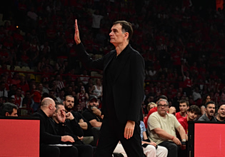 Μπαρτζώκας: «Αν χάσουμε από την ελλιπή Μονακό, θα με κρεμάσουν στο Δημαρχείο του Πειραιά»