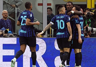 Ίντερ – Ρόμα 5-2: Μεγάλη νίκη τίτλου για τους «νερατζούρι»