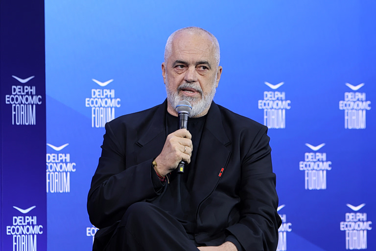 Εντι Ράμα: «Χιούμορ» η ατάκα για τον Πλάτωνα – Τι είπε για συνυποσχετικό παραπομπής στη Χάγη για ΑΟΖ