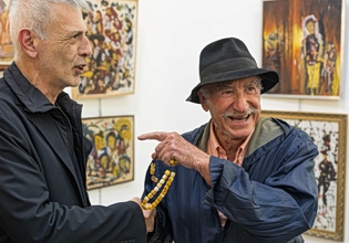 Δήμος Πειραιά: Με επιτυχία τα εγκαίνια της αναδρομικής έκθεσης «1964–2026» του Νίκου Τζιζμετζόγλου