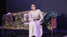 Κάτια Δανδουλάκη: «Δανείστηκα από φίλους να στηρίξω τις δουλειές μου»