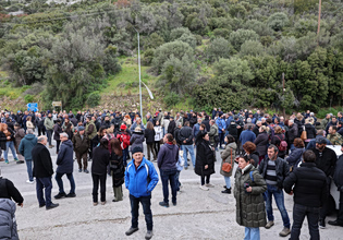 Μυτιλήνη: Κλιμακώνουν οι κτηνοτρόφοι – Νέα κινητοποίηση την Πέμπτη