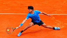 Ο Αλκαράθ κινδυνεύει να χάσει το Ρολάν Γκαρός – «Χρειάζεται υπομονή…» (vid)