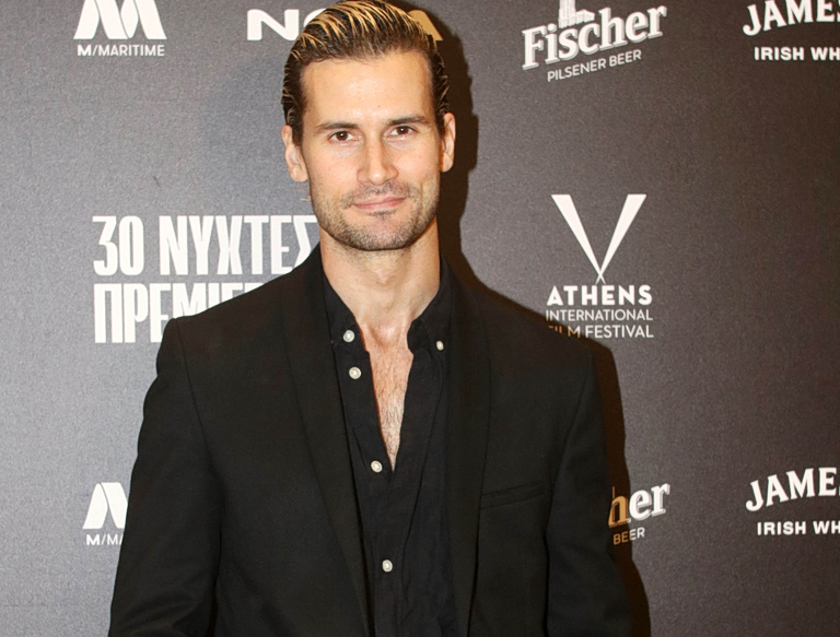 Αναστάσης Ροϊλός -Στέλλα Ψαρουδάκη: Οι δύο ηθοποιοί δεν κρύβουν πλέον τη σχέση τους