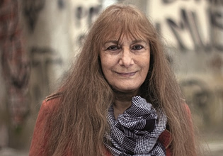 Πέθανε η Μπέβερλι Μάρτιν, η «ξεχασμένη» φωνή της βρετανικής φολκ