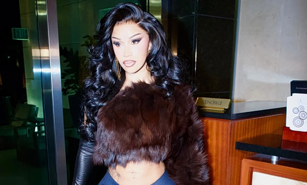 Η Cardi B ξοδεύει χρήματα σε strip club και όχι σε τζετ