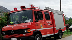 Φωτιά στη Λαυρεωτική – Επί τόπου η Πυροσβεστική