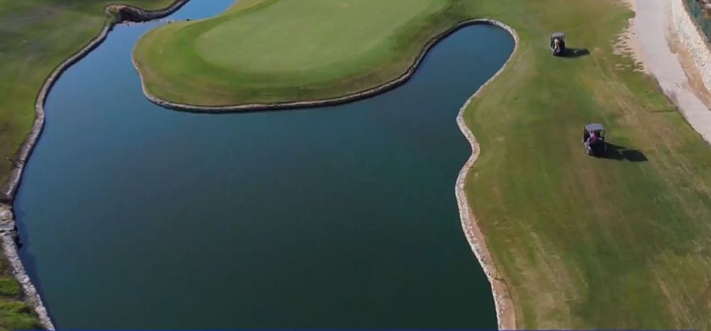 Σιθωνία: «Μόλις έπεσε η στάθμη του νερού…» – Πώς εντοπίστηκαν το ανθρώπινο κρανίο και τα οστά σε ξενοδοχείο