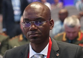 Νεκρός ο υπουργός Άμυνας του Μάλι σε κύμα επιθέσεων σε όλη τη χώρα