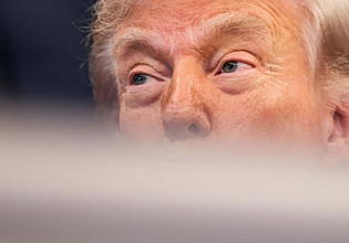 Axios: Σχέδια για νέες επιθέσεις στο Ιράν εξετάζει ο Τραμπ – Τα 4 σενάρια