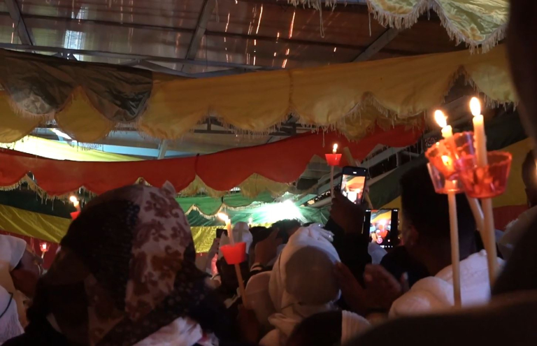 Πώς γιόρτασαν οι Αιθίοπες της Αθήνας την Ανάσταση – Τύμπανα, χορός και μυστήριο