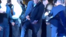 Ουγγαρία: Ο ξέφρενος χορός του μελλοντικού υπουργού Υγείας μετά τη νίκη του Μαγιάρ στις εκλογές