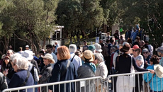 Διεθνής Ημέρα Μνημείων: «Πλημμύρισαν» οι αρχαιολογικοί χώροι λόγω ελεύθερης εισόδου