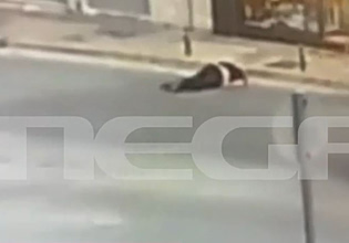 Παλλήνη: Καρέ καρέ ο άγριος ξυλοδαρμός κοσμηματοπώλη