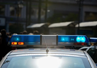 Τροχαίο στη Λιοσίων: Τρεις συλλήψεις για την παράσυρση της 16χρονης – Νοσηλεύεται σε κρίσιμη κατάσταση