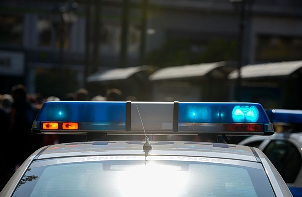 Τροχαίο στη Λιοσίων: Τρεις συλλήψεις για την παράσυρση της 16χρονης – Νοσηλεύεται σε κρίσιμη κατάσταση