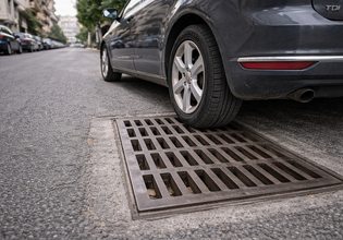 Το λάθος που κάνουν αρκετοί οδηγοί όταν παρκάρουν – Ποιος ο κίνδυνος και ποιες οι πιθανές κυρώσεις