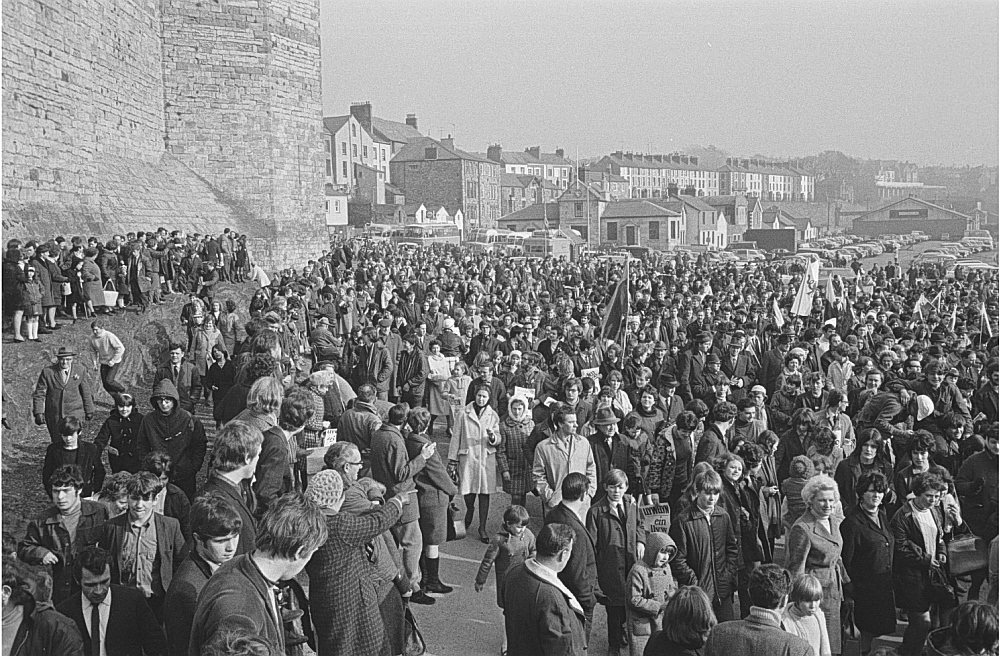 «Cofia 1282» («Να θυμάστε το 1282»), διαμαρτυρία κατά της ενθρόνισης του Καρόλου