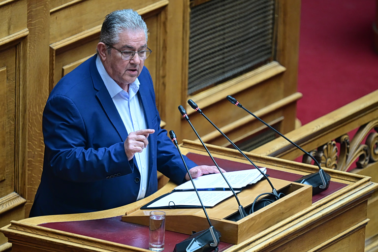 Κουτσούμπας: Άλλο να υπηρετείς τον λαό και άλλο να ταΐζεις τρωκτικά, να συντηρείς τη σαπίλα του συστήματος