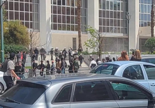 Ένταση στο Εφετείο μετά την αθώωση Ρωμανού – Δακρυγόνα από την ΕΛ.ΑΣ.