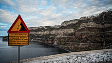 Τι είναι η σεισμική τράπεζα που θα εγκατασταθεί στη Σαντορίνη