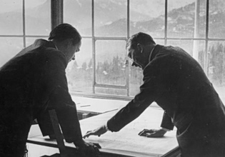 Ο ερωτικός δεσμός του Χίτλερ με τον αγαπημένο του αρχιτέκτονα, Άλμπερτ Σπέερ