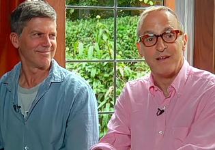 Ντέιβιντ Σεντάρις: Γιατί ήθελα να κρατήσω μυστικό τον γάμο μου με τον Χιου