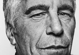 «Έστειλε κάποιον με μαύρα γάντια να με εκφοβίσει» – Ο φωτογράφος που ζούμαρε στο «τέρας»