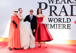 Κόκκινο της φωτιάς – Οι εμφανίσεις από την παγκόσμια πρεμιέρα του «Ο Διάβολος φοράει Prada 2»
