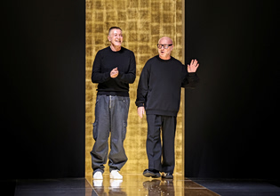 Φεύγει ή δε φεύγει; Ο Στέφανο Γκαμπάνα είναι αναπόσπαστο κομμάτι των Dolce & Gabbana