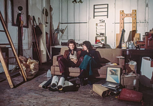 Αν οι τοίχοι είχαν στόμα – Μέσα στα δωμάτια των Πάτι Σμιθ και Ρόμπερτ Μέιπλθορπ στο θρυλικό Chelsea Hotel