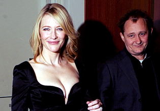 Η ιστορία των 4 παιδιών της Κέιτ Μπλάνσετ και του Άντριου Άπτον