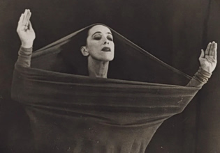 Μάρθα Γκράχαμ: «Το τι σκέφτονται οι άνθρωποι στον κόσμο για σένα δεν σε αφορά καθόλου»