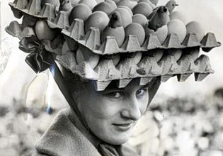 Το Πάσχα έχει τη δική του μουσική υπόκρουση, όπως και τα Χριστούγεννα – Γιατί δεν την ακούμε ποτέ;