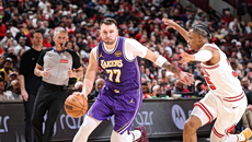 Ντόντσιτς: Αγώνας δρόμου στην Ευρώπη για να σώσει τη σεζόν του