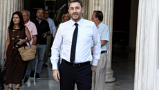 Ανδρουλάκης για 21η Απριλίου: Χρειάζεται νέος αέρας Δημοκρατίας, με μια προοδευτική πολιτική αλλαγή