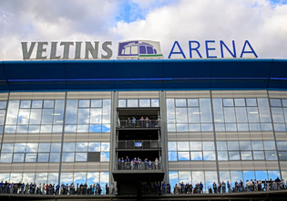 Νεκρός άνδρας εντοπίστηκε στο γήπεδο της Σάλκε – Τι συνέβη