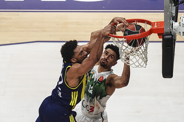 Φενερμπαχτσέ – Ζαλγκίρις 86-74: Άνετη νίκη και 2-0 για τους Τούρκους