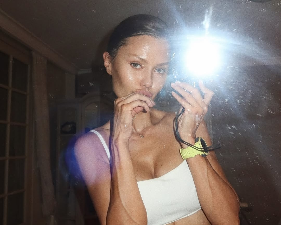 Influencer ταράζει το Κρεμλίνο: Το βίντεο-έκκληση στον Πούτιν που έγινε viral