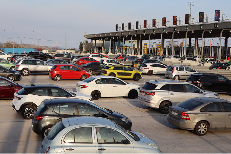 Επιστρέφουν οι εκδρομείς του Πάσχα – Πού υπάρχουν προβλήματα