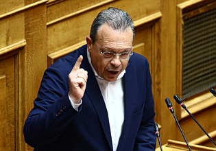 Φάμελλος: Αρχιερέας της τοξικότητας ο Κυριάκος Μητσοτάκης – Πώς σας κρατάει ο Λαζαρίδης;