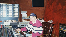 Twin Peaks, Kraftwerk και αέναη κίνηση: Ο DJ Shadow για όλες τις στιγμές τις καριέρας του