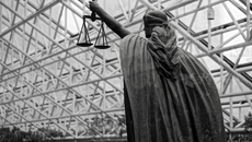 Καταιγιστική κριτική για «θάψιμο» του φακέλου που αφορά τις υποκλοπές – Τα «σκάγια» ακουμπούν και την κυβέρνηση Μητσοτάκη