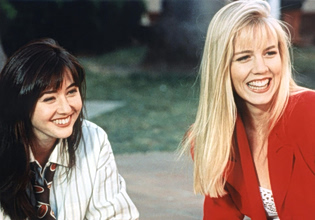 Μπέβερλι Χιλς: Η κόντρα των Κέλι και Μπρέντα πίσω τις κάμερες