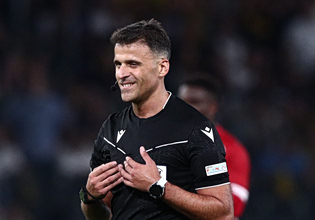 Αλλαγή σκηνικού με τους ξένους διαιτητές της Super League λόγω Ισπανών και Ιταλών