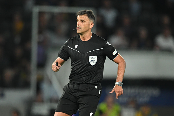 Ο πρώτος διαιτητής που απέβαλε τον Μέσι θα σφυρίξει ΑΕΚ-ΠΑΟΚ