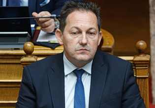 Πέτσας: Διαφωνεί με τις άρσεις ασυλίας – Ανακοίνωσε ότι θα απέχει από την ψηφοφορία