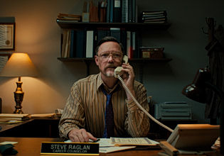 Ο Μάθιου Λίλαρντ πιστεύει ότι «δεν τον συμπαθεί» κανείς στο Χόλιγουντ